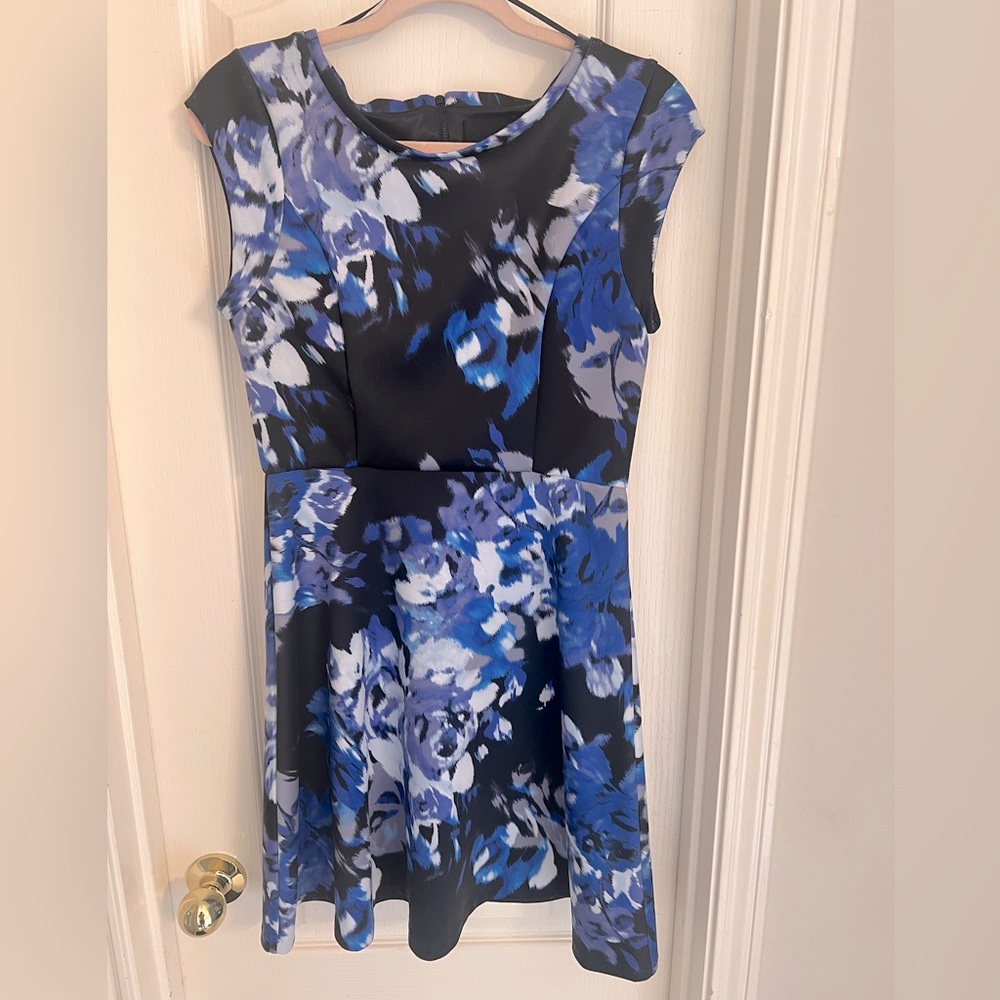 Short sleeve fit and flare mini dress